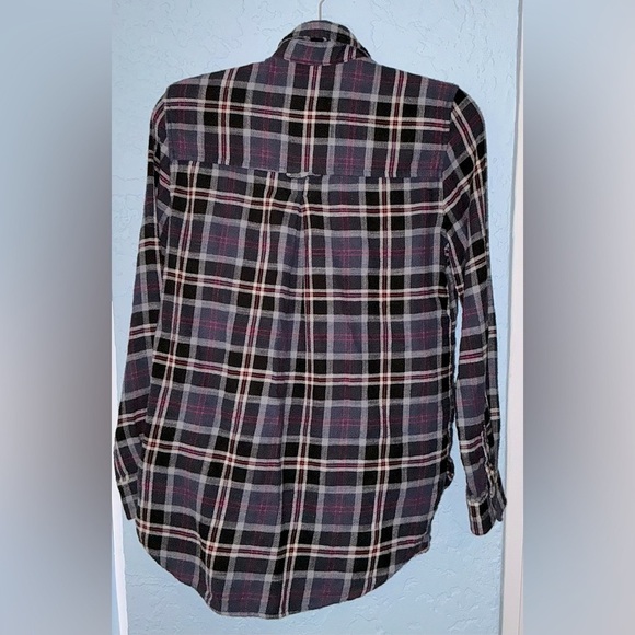 American Eagle Outfitters Boyfriend Fit Casual Button Down Shirt - Picture 6 of 10